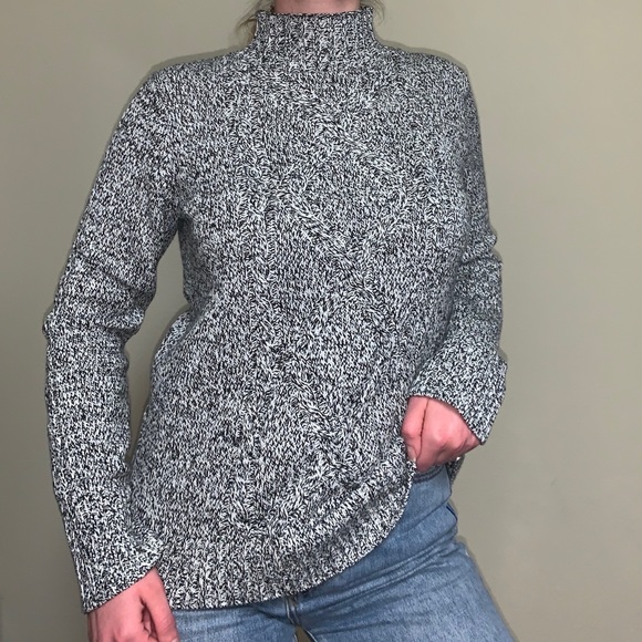 Liz Claiborne Knit Sweater - Picture 2 of 8